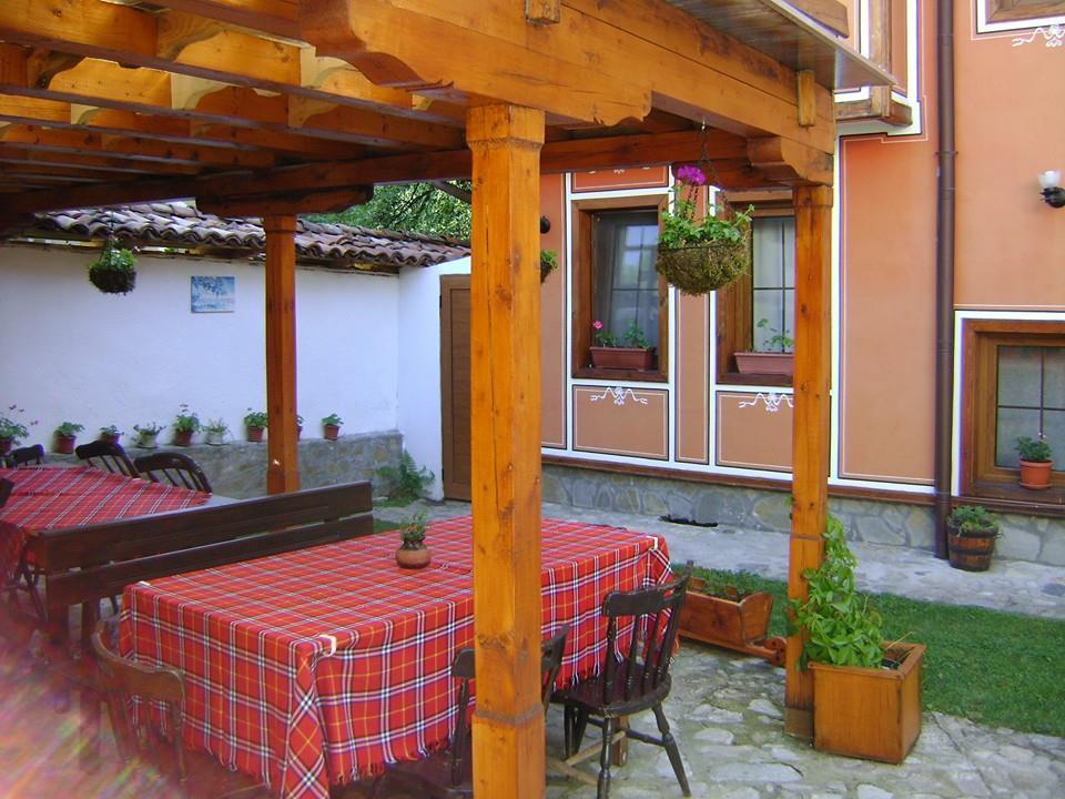 Guest House Todorini Kashti Копривштиця Екстер'єр фото