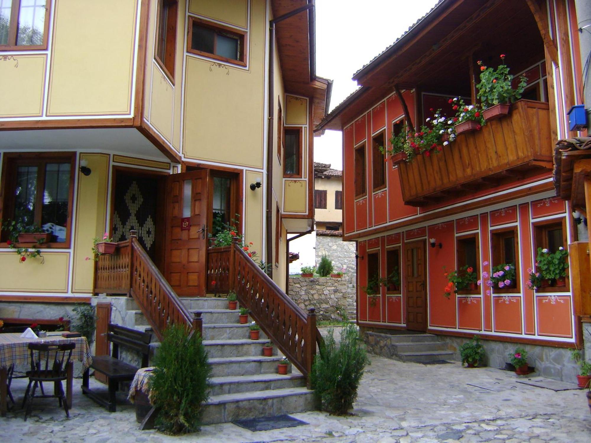 Guest House Todorini Kashti Копривштиця Екстер'єр фото