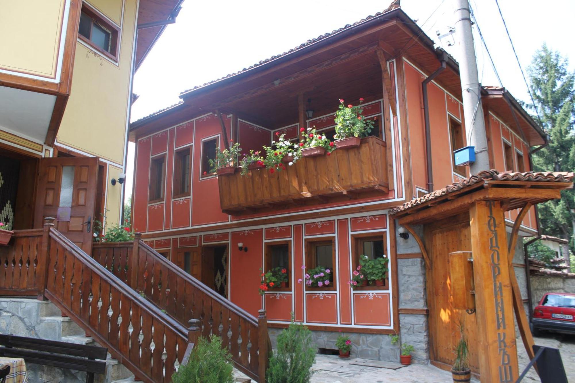 Guest House Todorini Kashti Копривштиця Екстер'єр фото